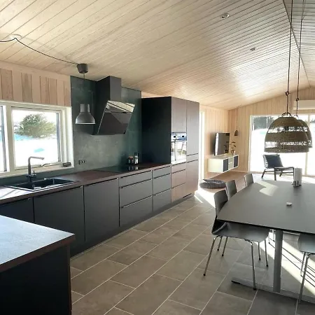 Hinda - 1-2km From The Sea In Nw Jutland By Interhome Bindslev