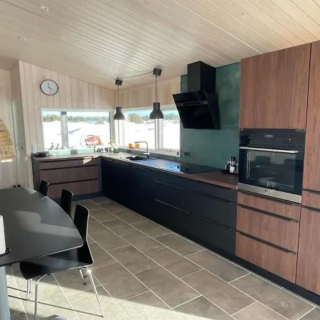 Hinda - 1-2km From The Sea In Nw Jutland By Interhome