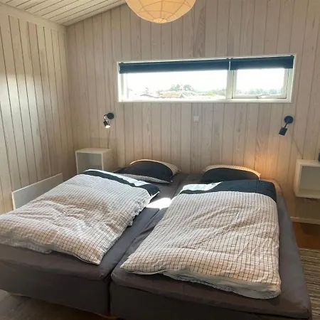 Hinda - 1-2km From The Sea In Nw Jutland By Interhome *